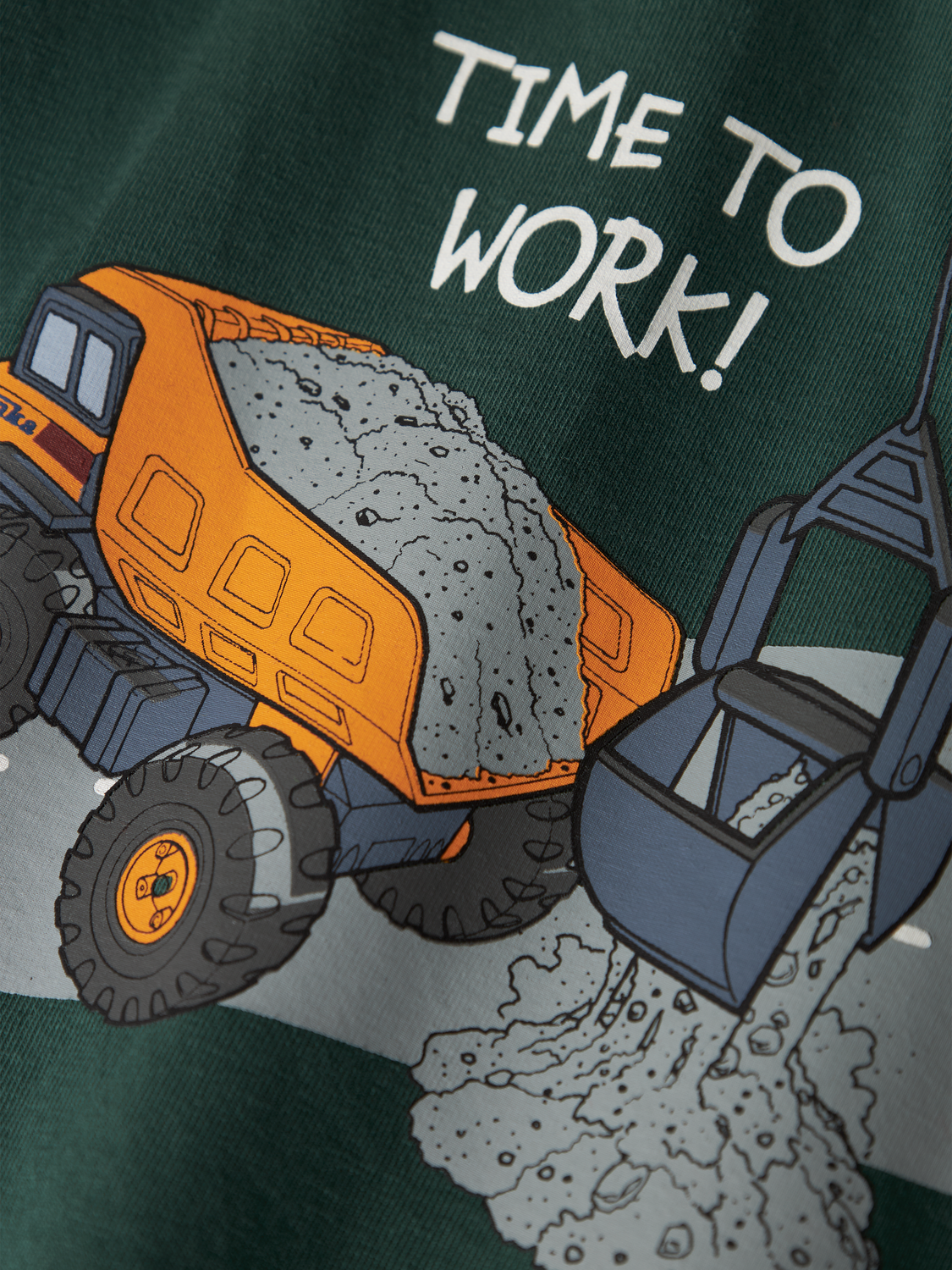 model_shot-front_full